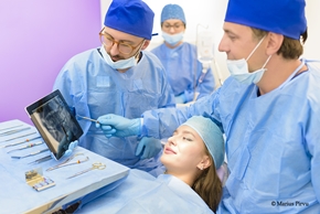 implantologie dentara